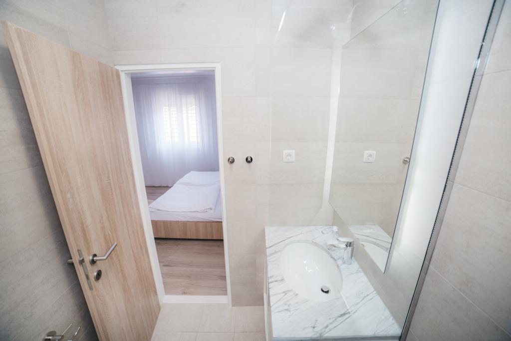 City Apartment One Mostar Exteriör bild